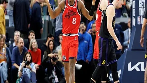 杭州父亲成国足赛事临时安保 以便陪娃观赛